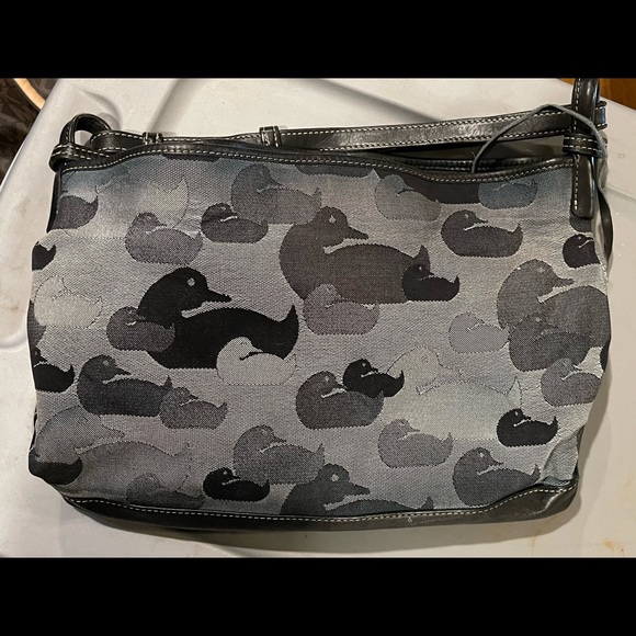 Dooney and Bourke shoulder bag. Bought off of here. Great used condition. - Picture 2 of 6